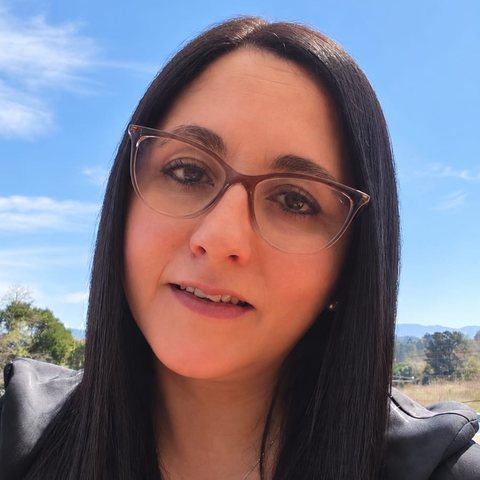 Lesly Grollmus, agente inmobiliario